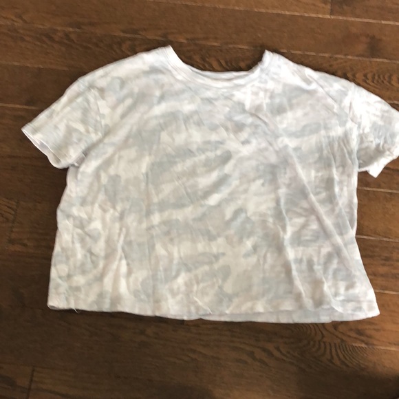 Old Navy Women’s Crop T- EUC - Picture 3 of 5